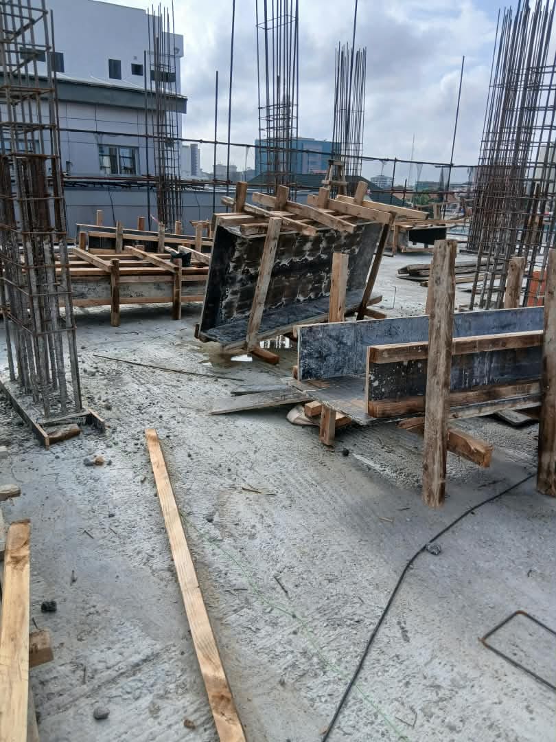 Column cages, formwork and slab works at the Eko Hotel site — Eko Hotel, Victoria Island, Lagos